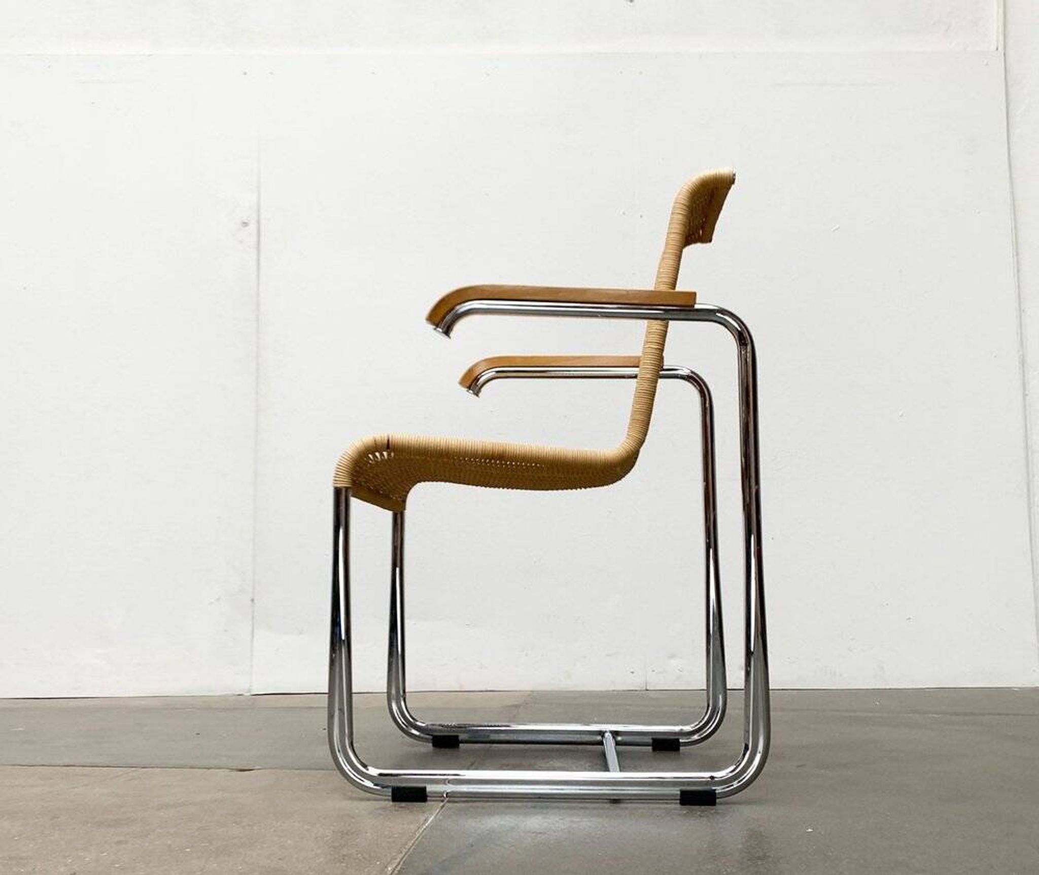 Vintage cantilever armchair D20 German by Tecta