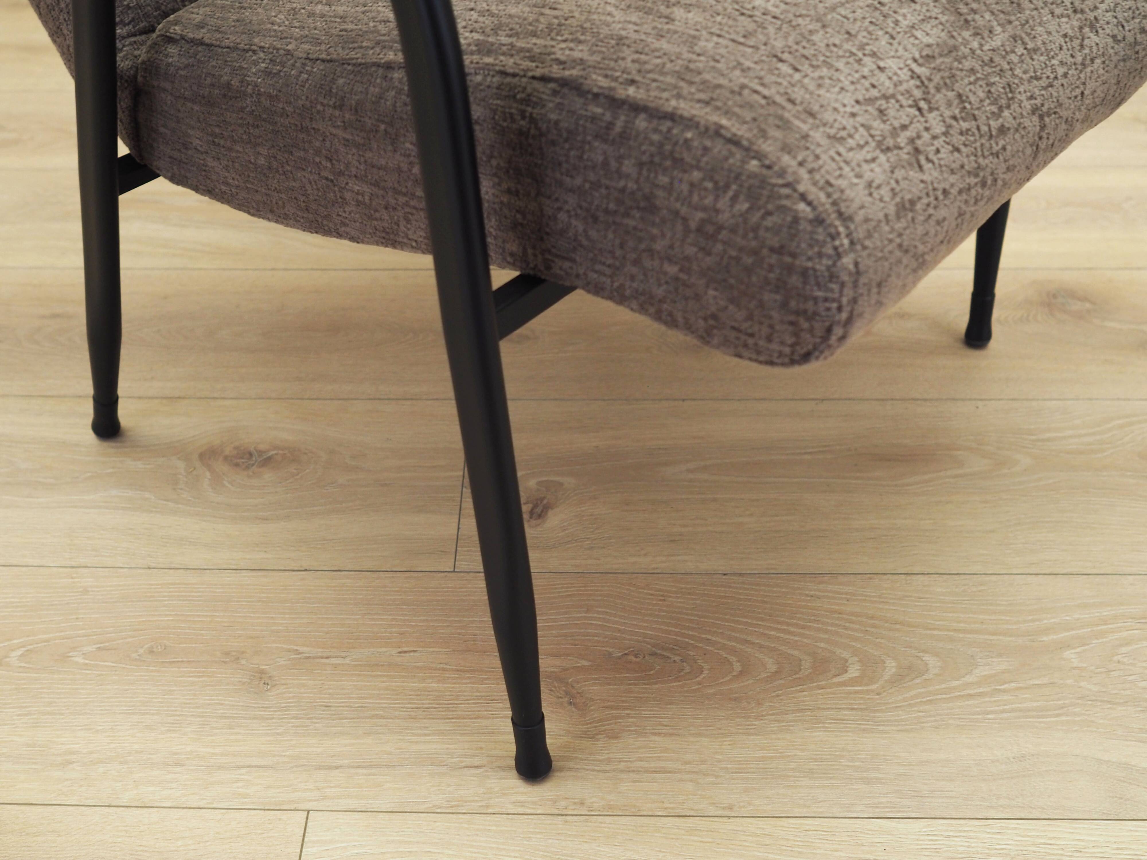 Fauteuil gris, design italien, années 1970, production : Italie