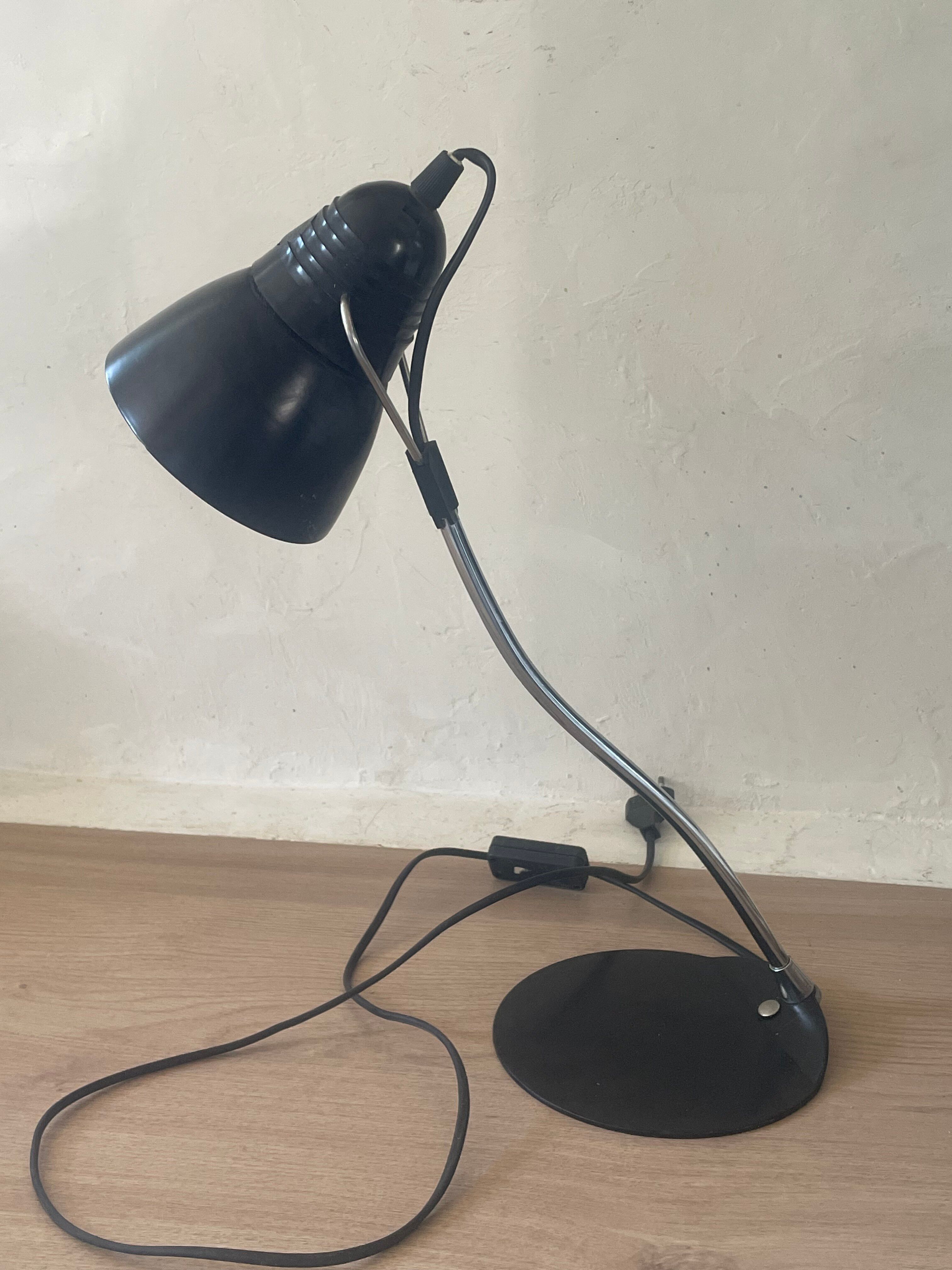 Aluminor metal desk lamp