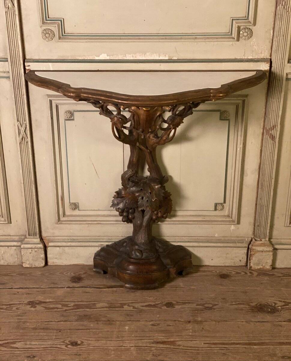 Console en bois sculpté et doré, Italie du Nord, XIXème siècle