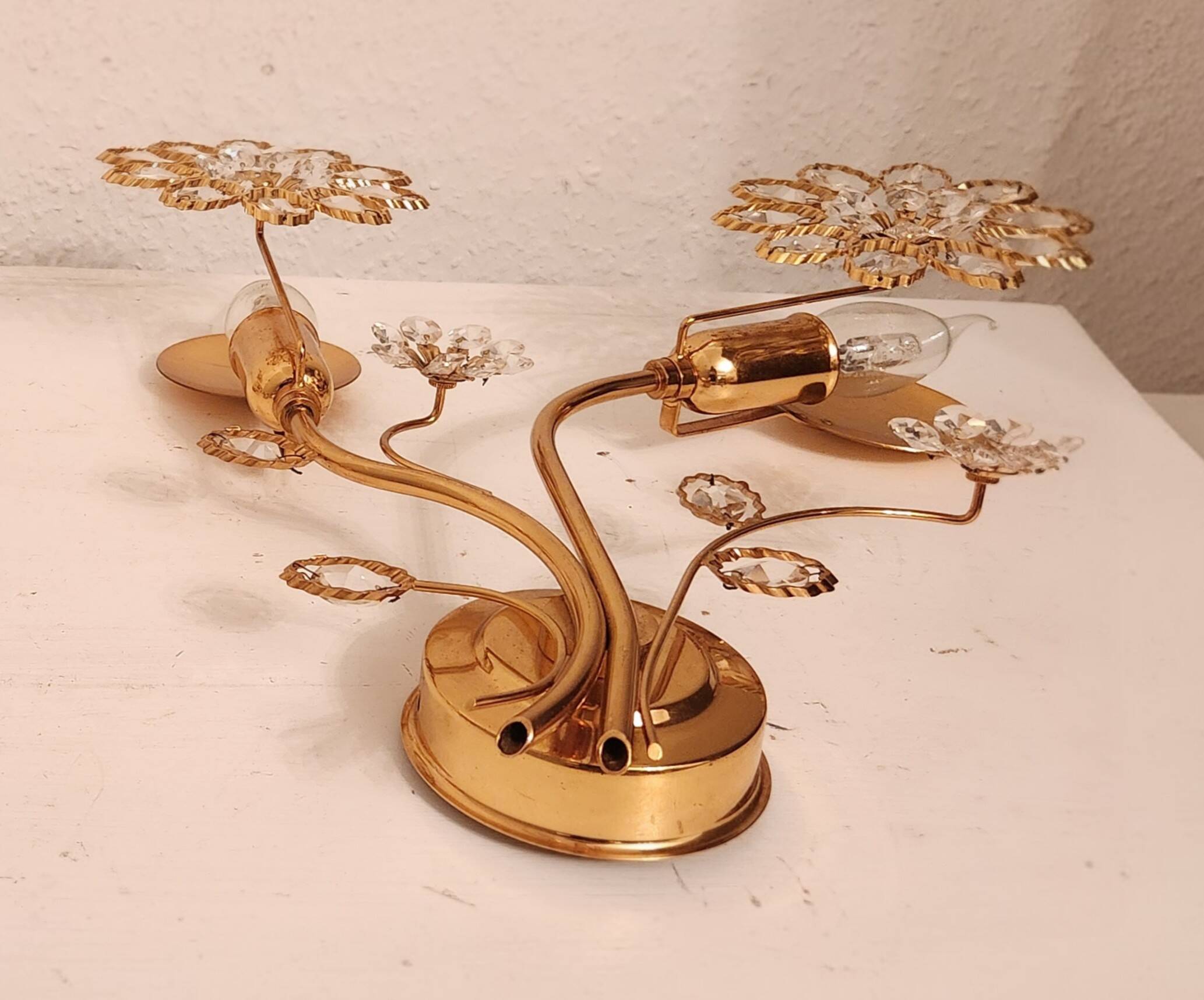 Set Hollywood Regency Wandlampe vergoldet Messing Swarovski-Kristalle Palwa