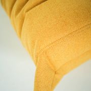 Ensemble de chaise et pouf Togo en tweed jaune