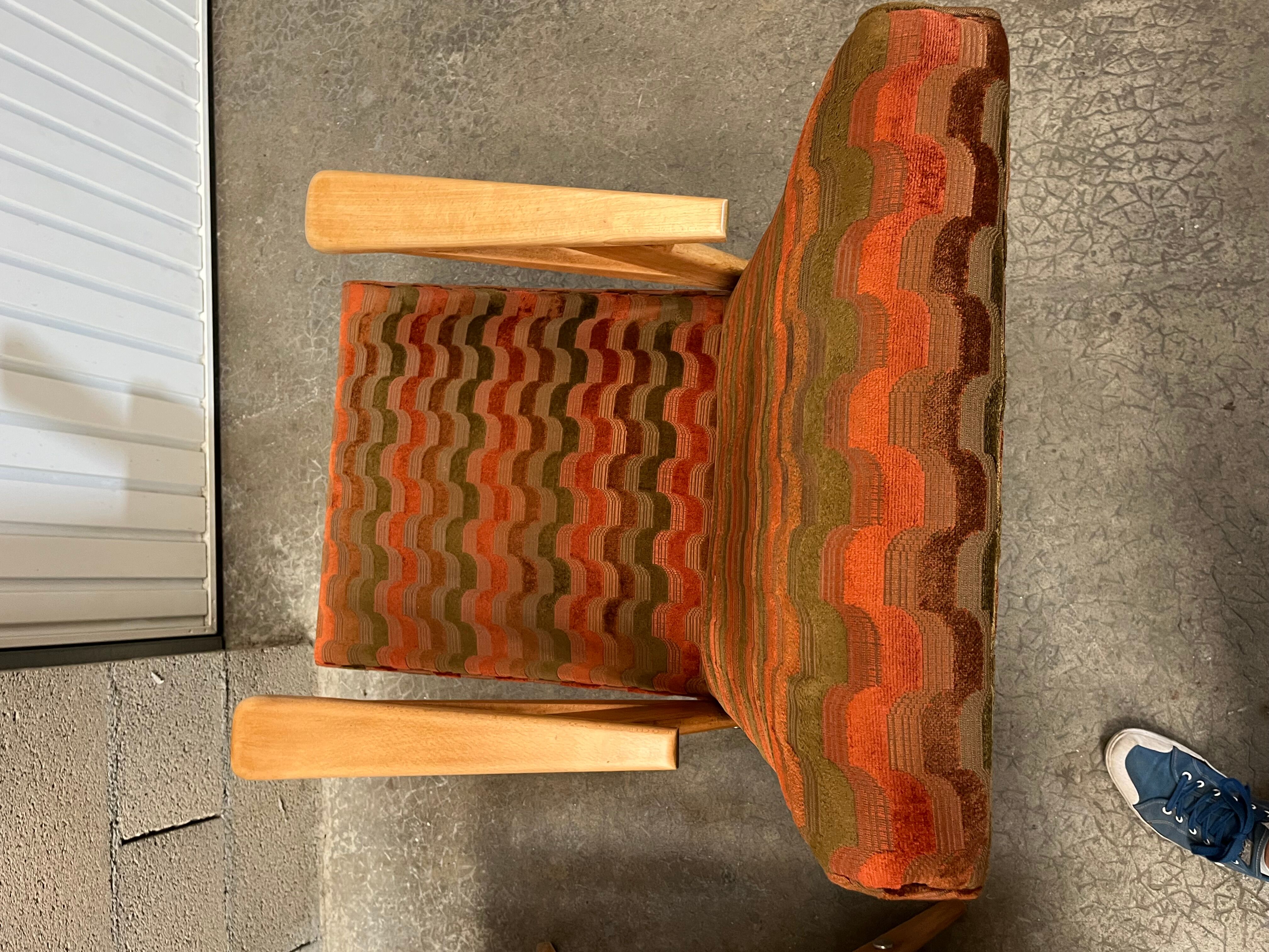 Pair of armchairs from the 60s Italian design