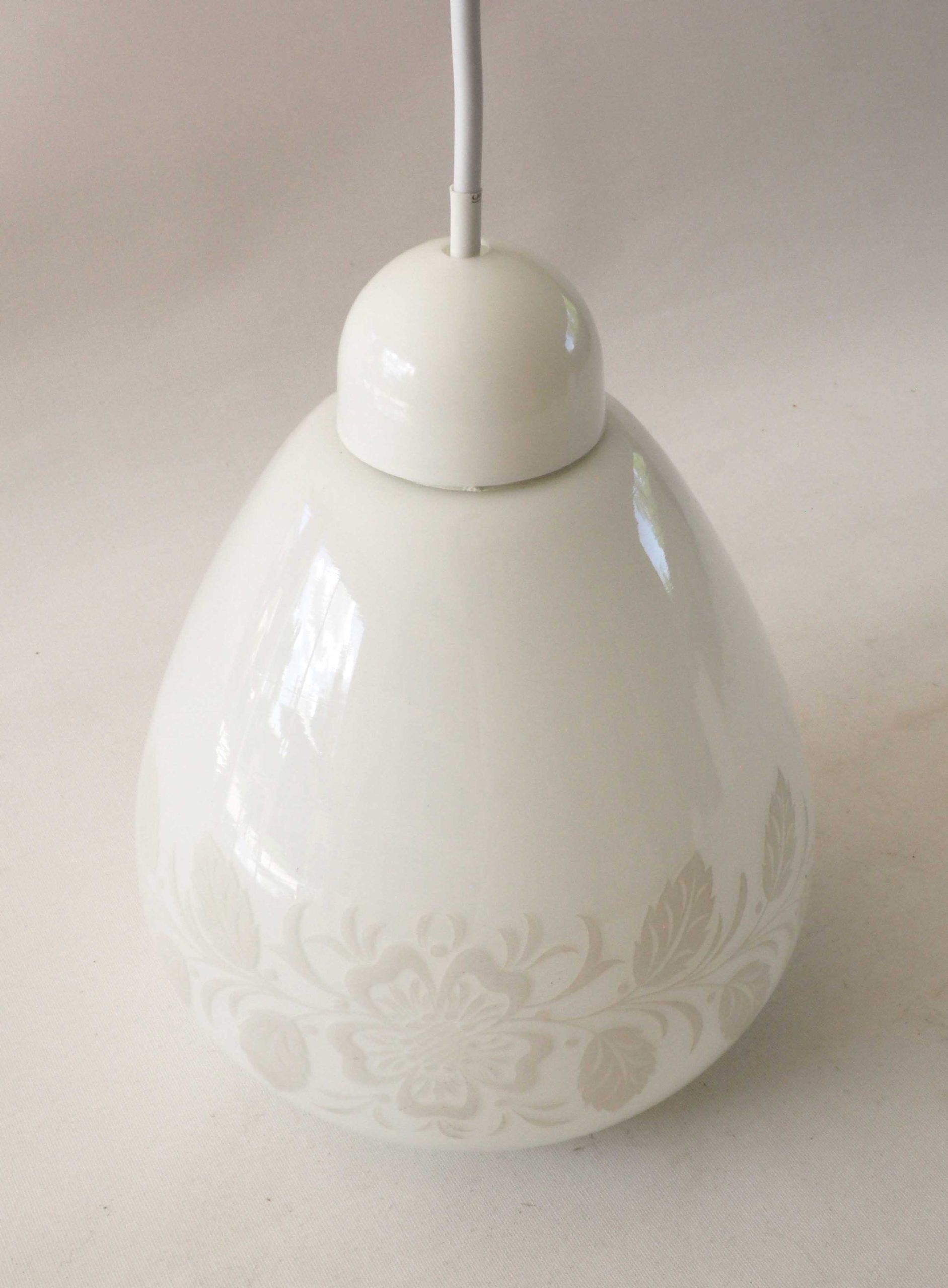 1970s egg suspension