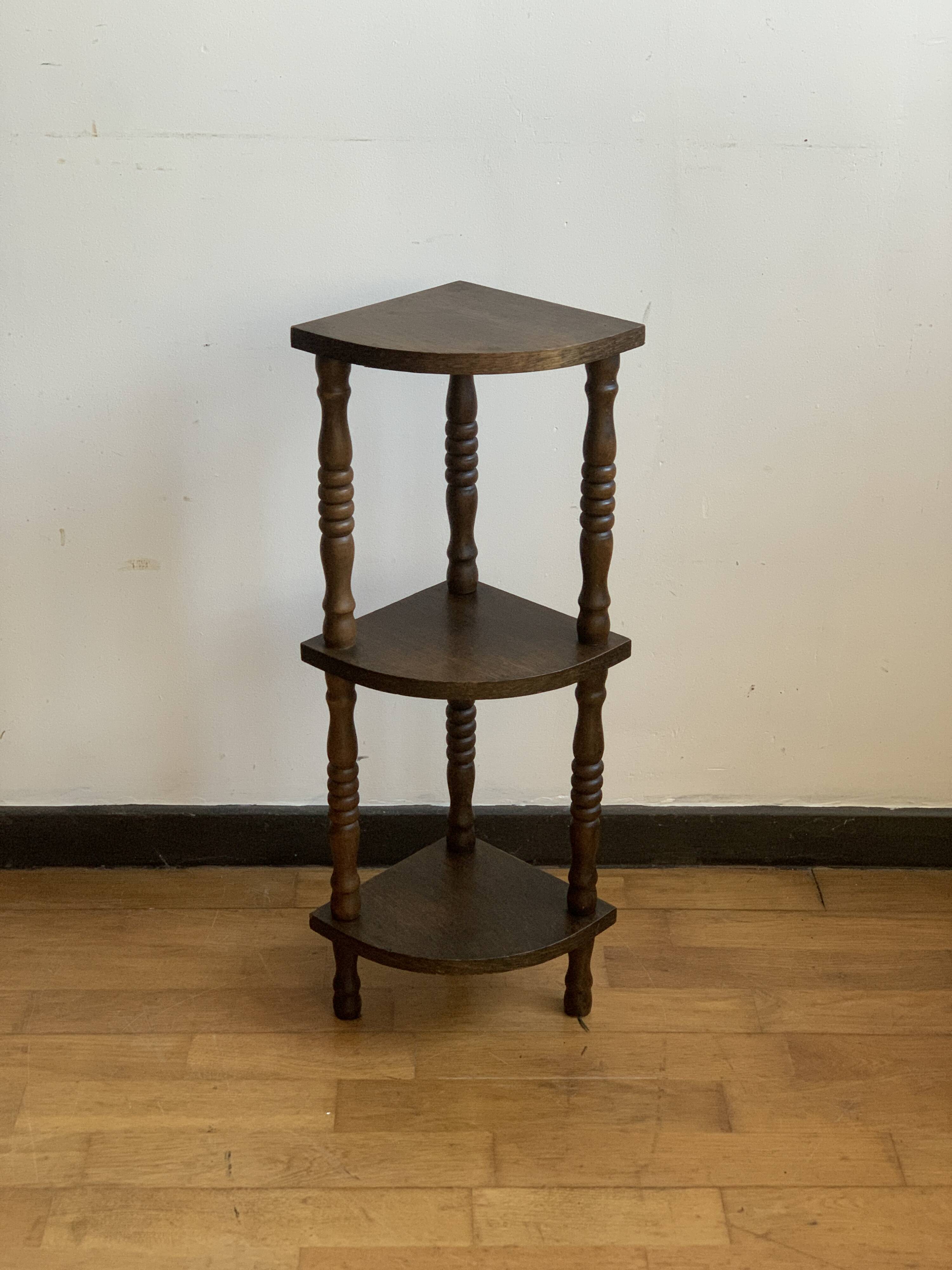 Vintage corner shelf
