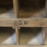 Shelf, storage unit with lockers to lean on