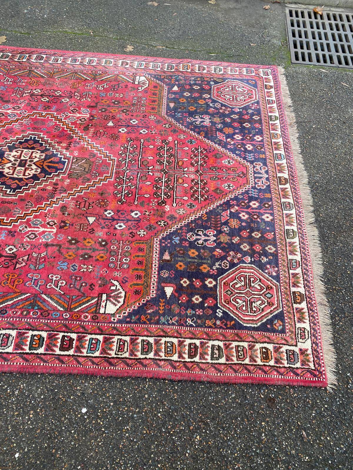 Handmade Persian rug, grey wool, knotted burgundy, 200x300cm