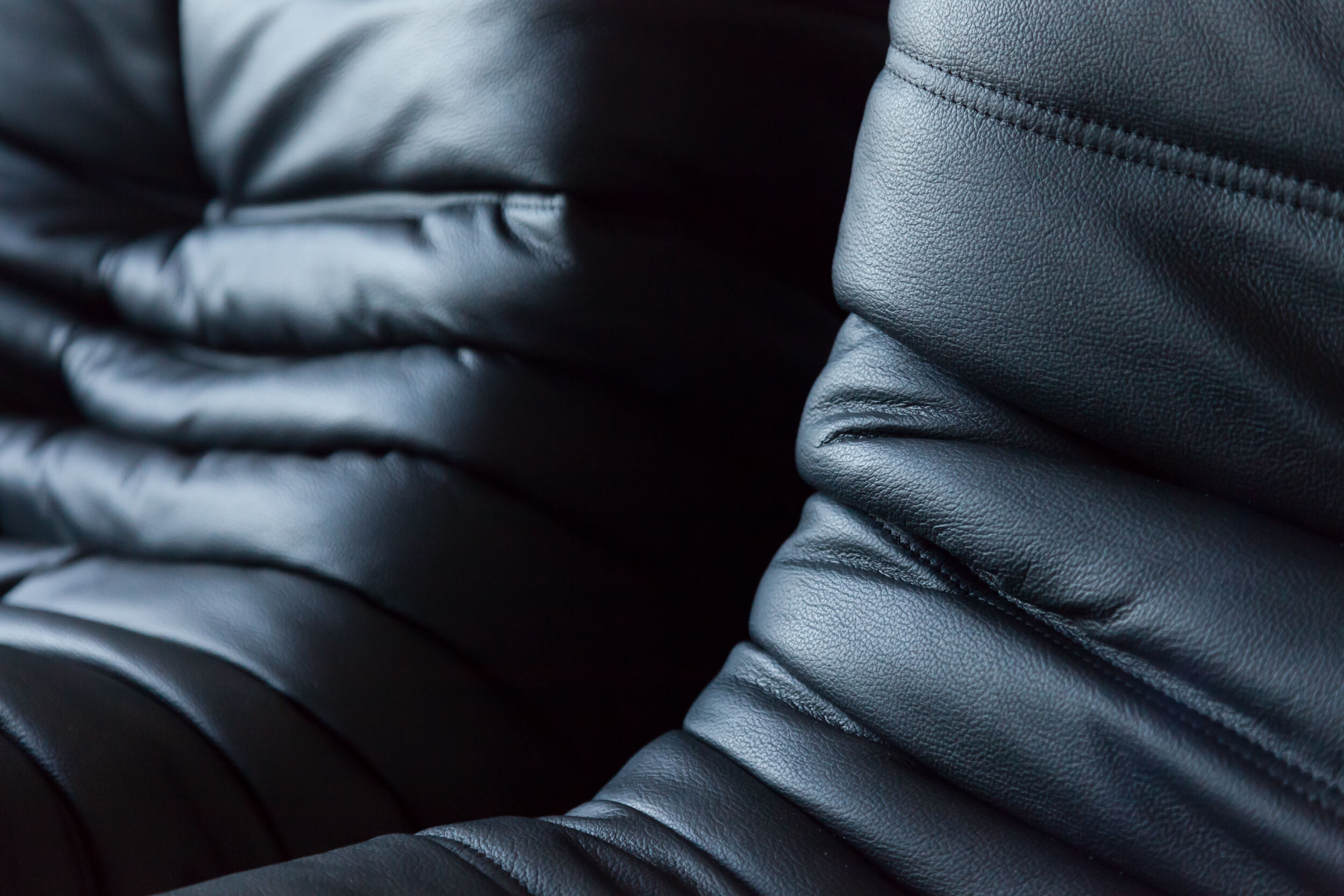 Set Togo leather black model designed by Michel Ducaroy 1973