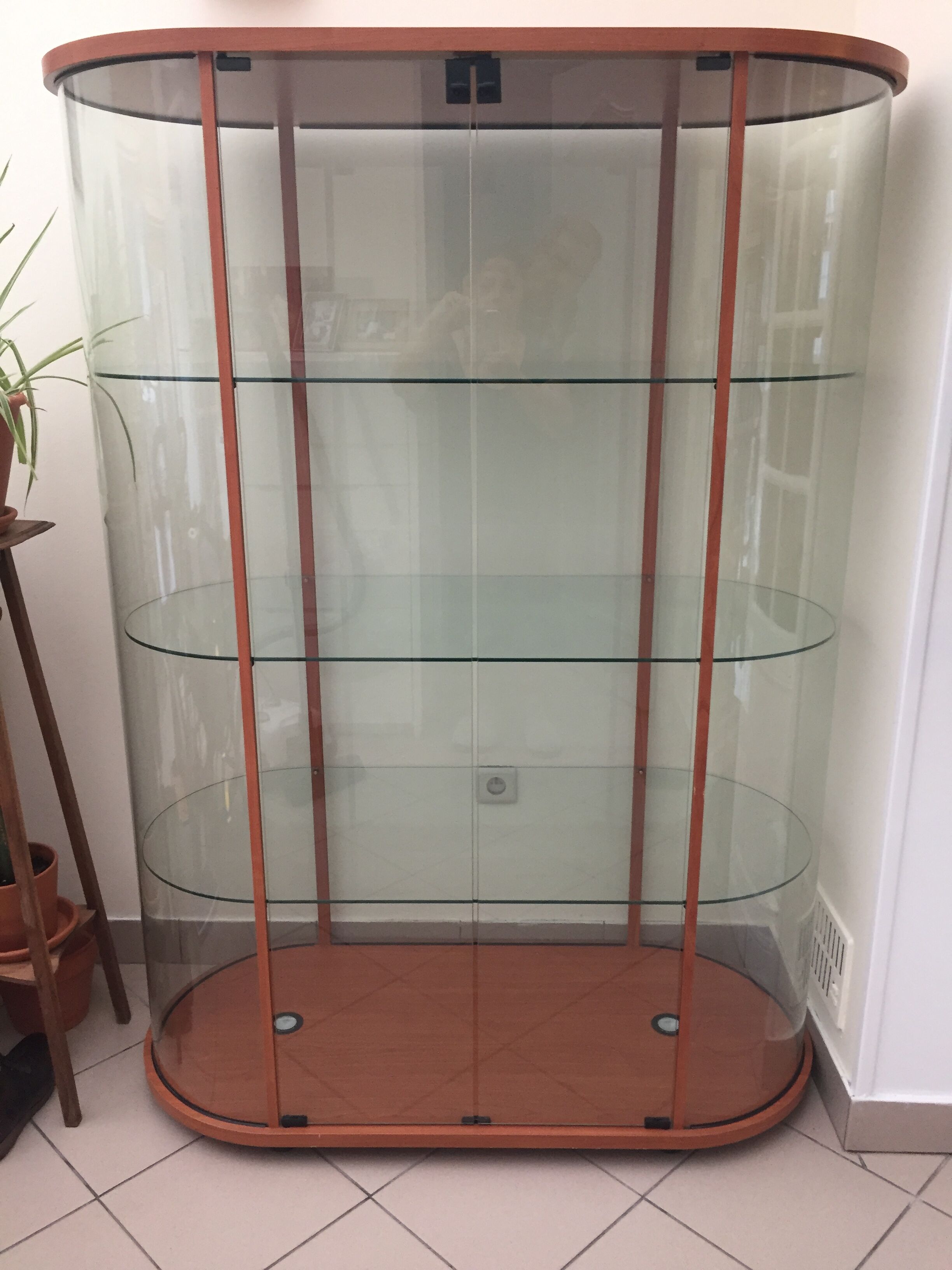 Vitrine design
