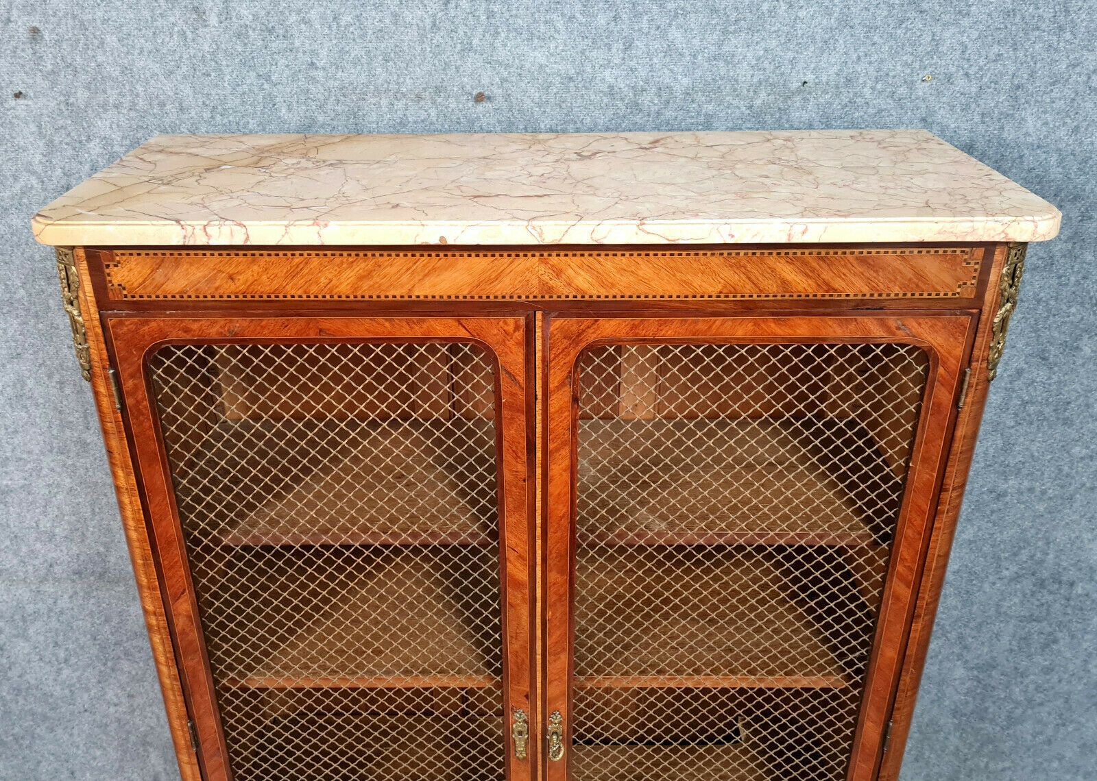 Louis XVI library in precious wood markers around 1850