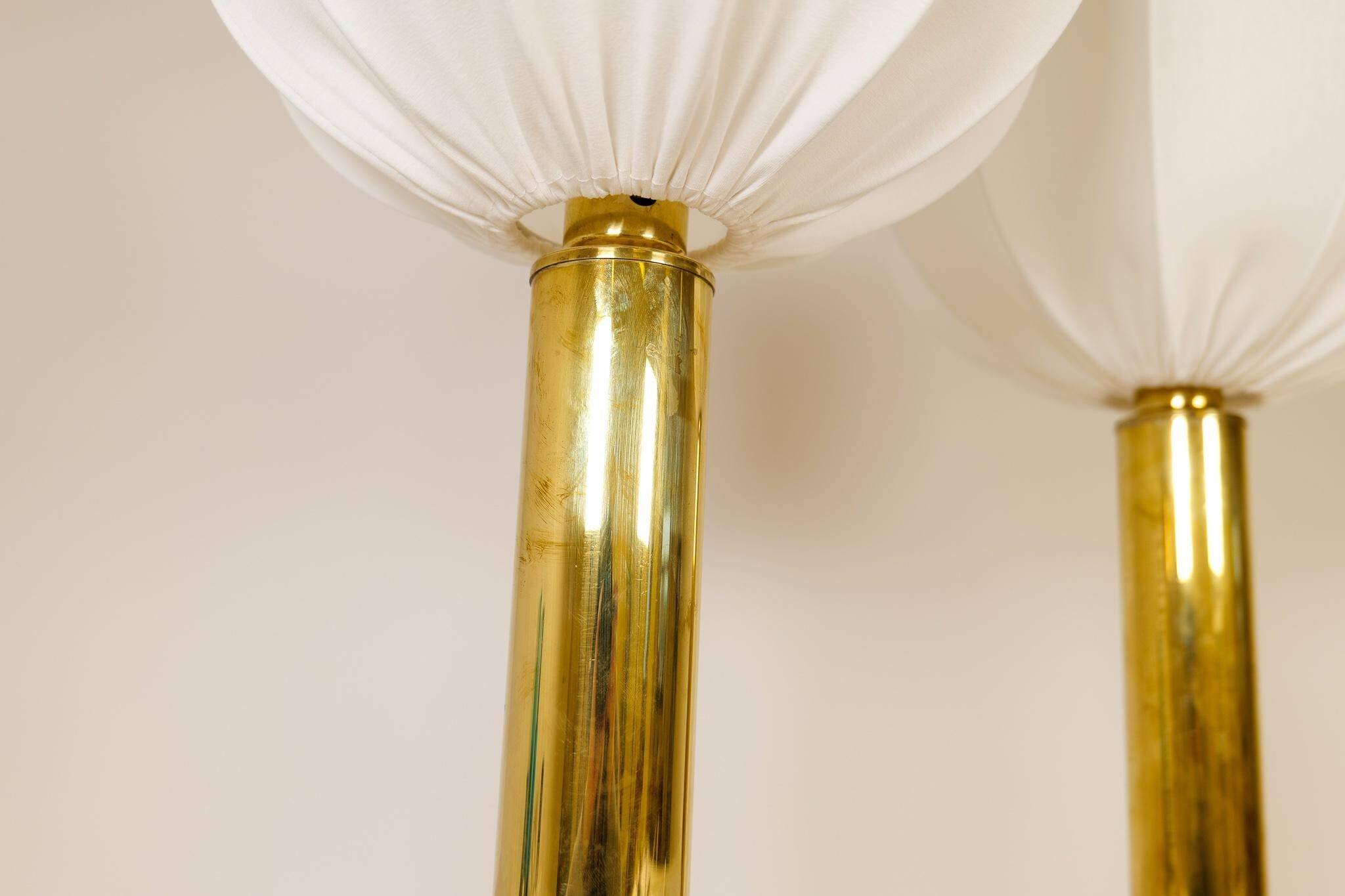 Pair of mid-century brass table lamps by Kosta Elarmatur, Sweden, 1960s.