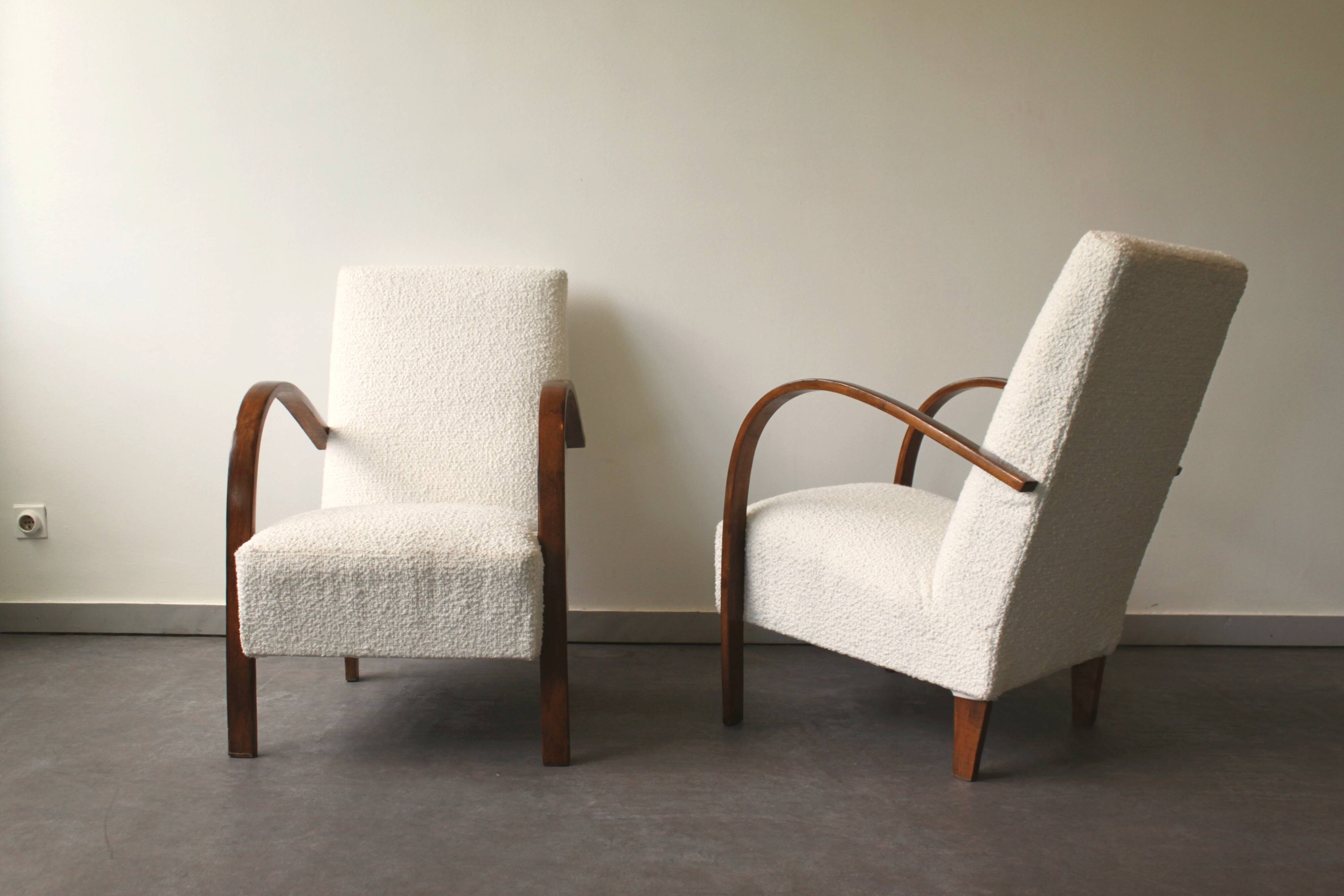 Pair of armchairs by Jindřich Halabala, circa 1930, Czechoslovakia.