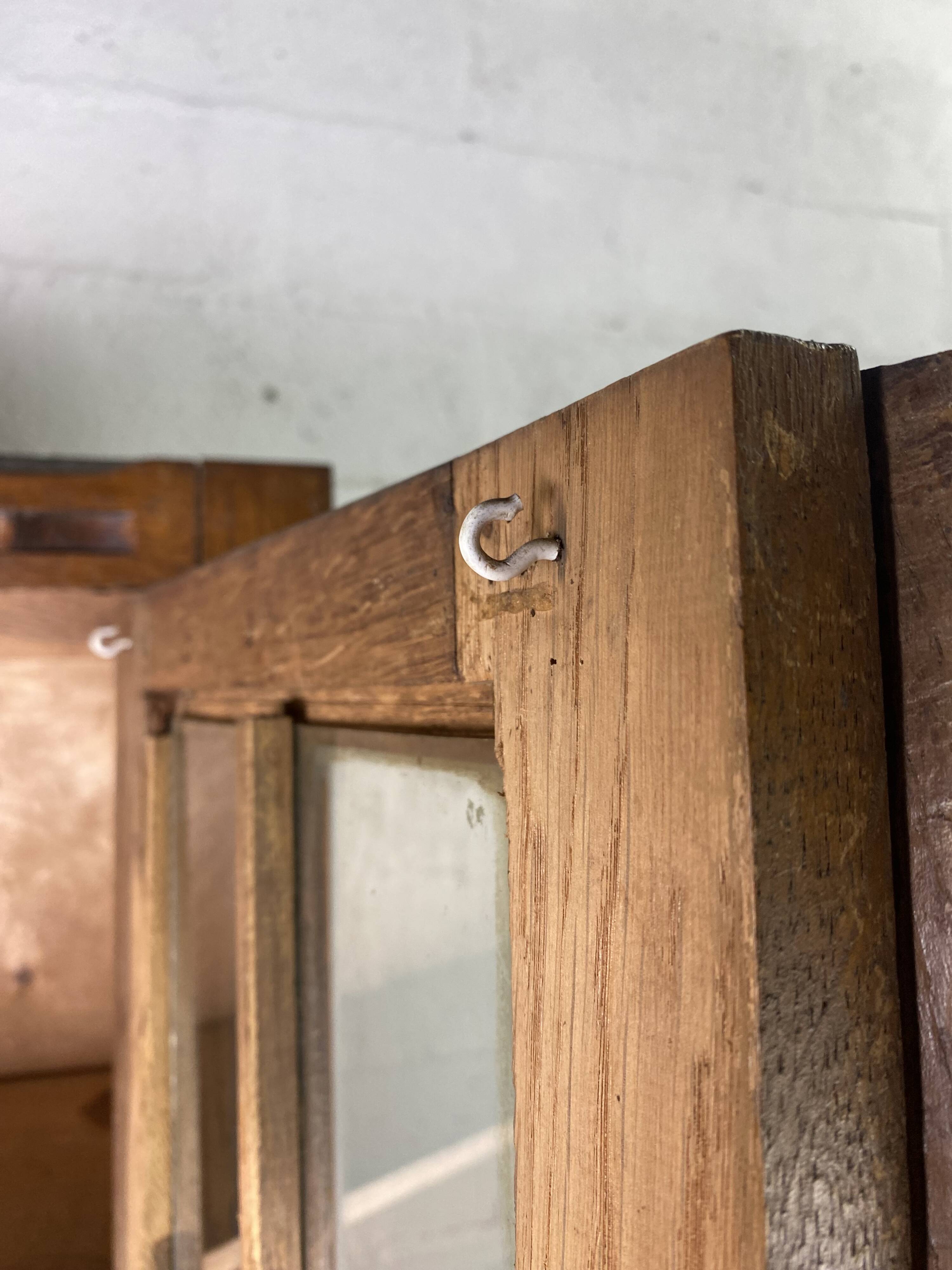 Art-Deco glass cabinet