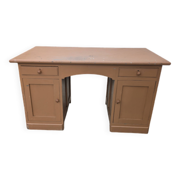 Bureau ancien adulte