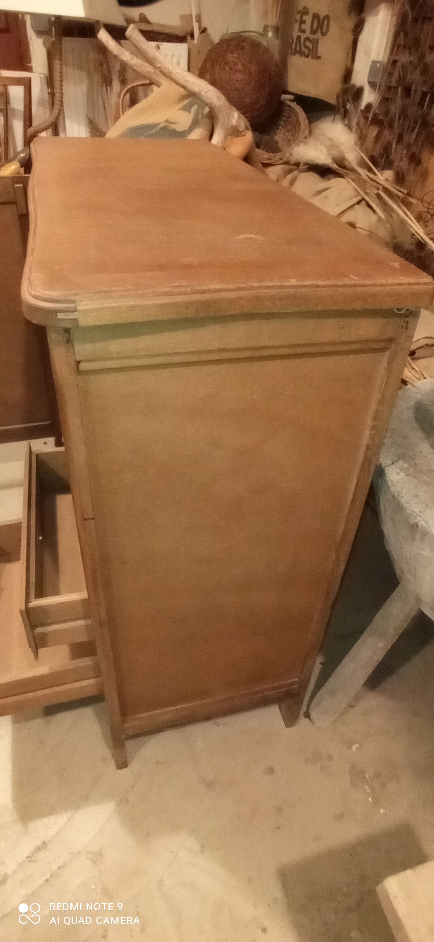 Chest of drawers or entrance furniture