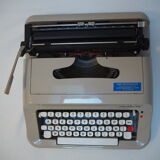 Typewriter Underwood 319 with inkpad nine