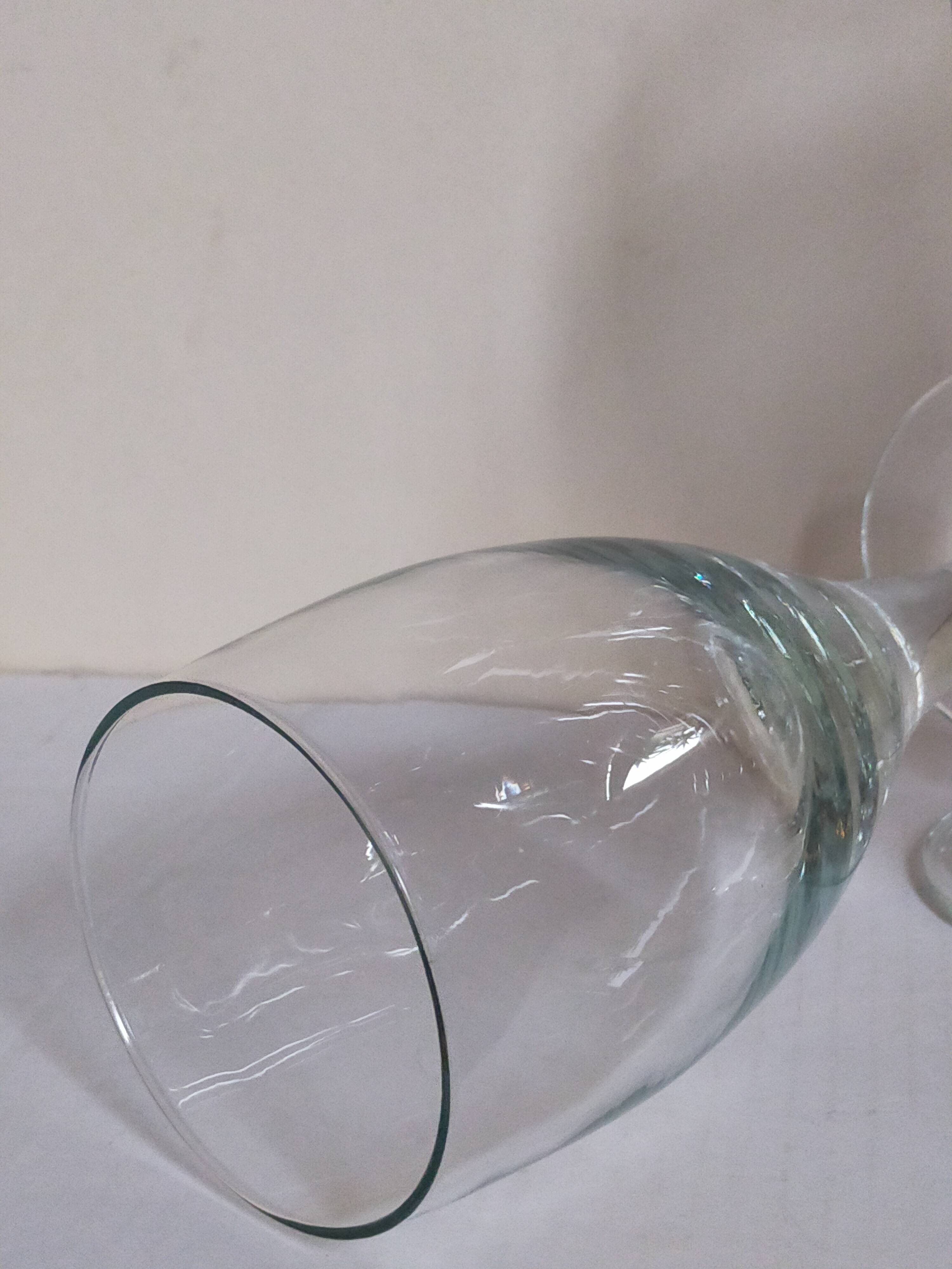 Six XXL blown glass stemmed glasses