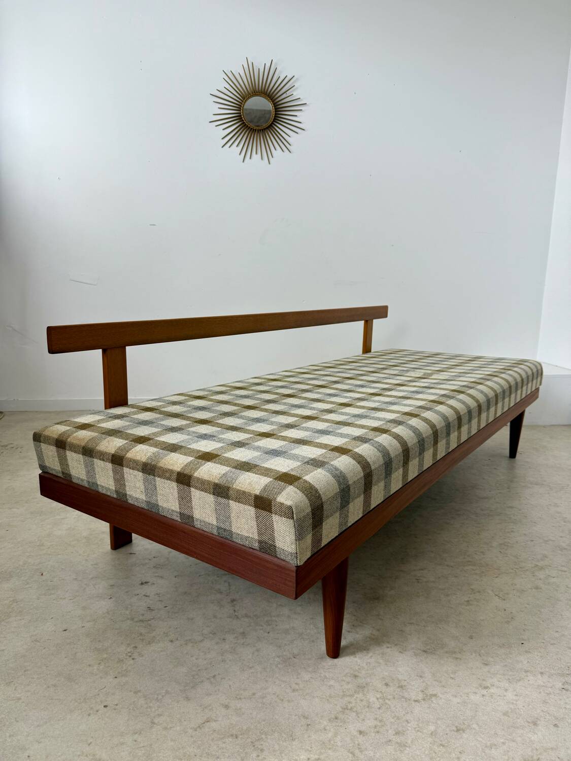 Ancien canapé Daybed scandinave "Svane", Haldor Vik et Ingmar Relling par Ekornes design scandinave Norvège 1960