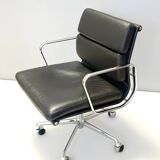 Postmodern Black Leather Soft Pad Chair Charles & Ray Eames for ICF