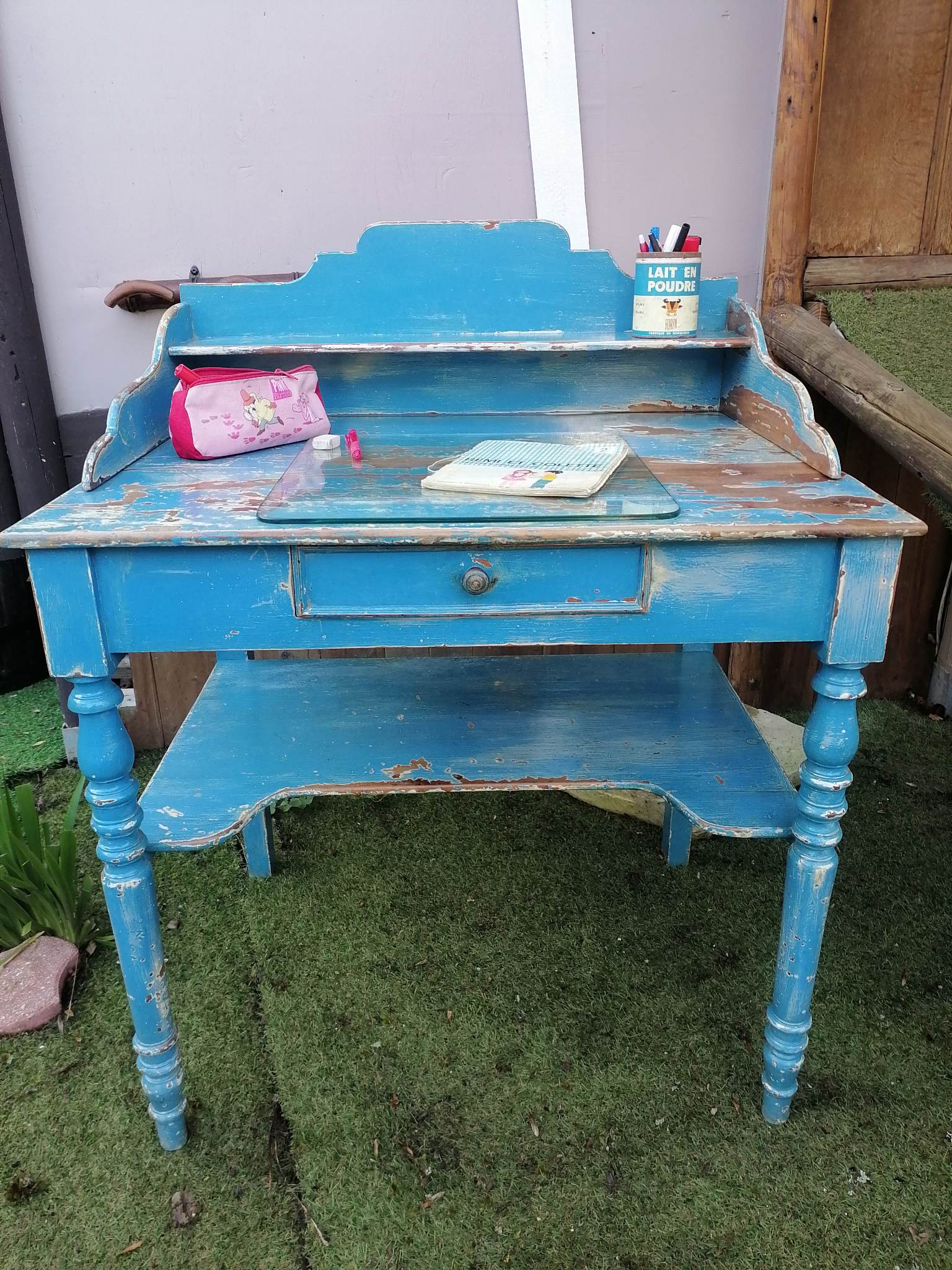 Toilet cabinet used in office