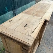 Grand Renaissance buffet in oak