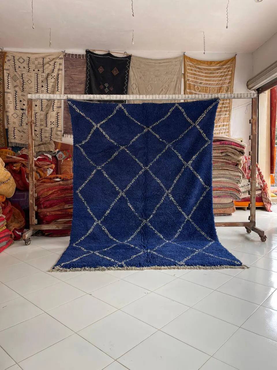 Moroccan rug in pure wool 3 x 2 m