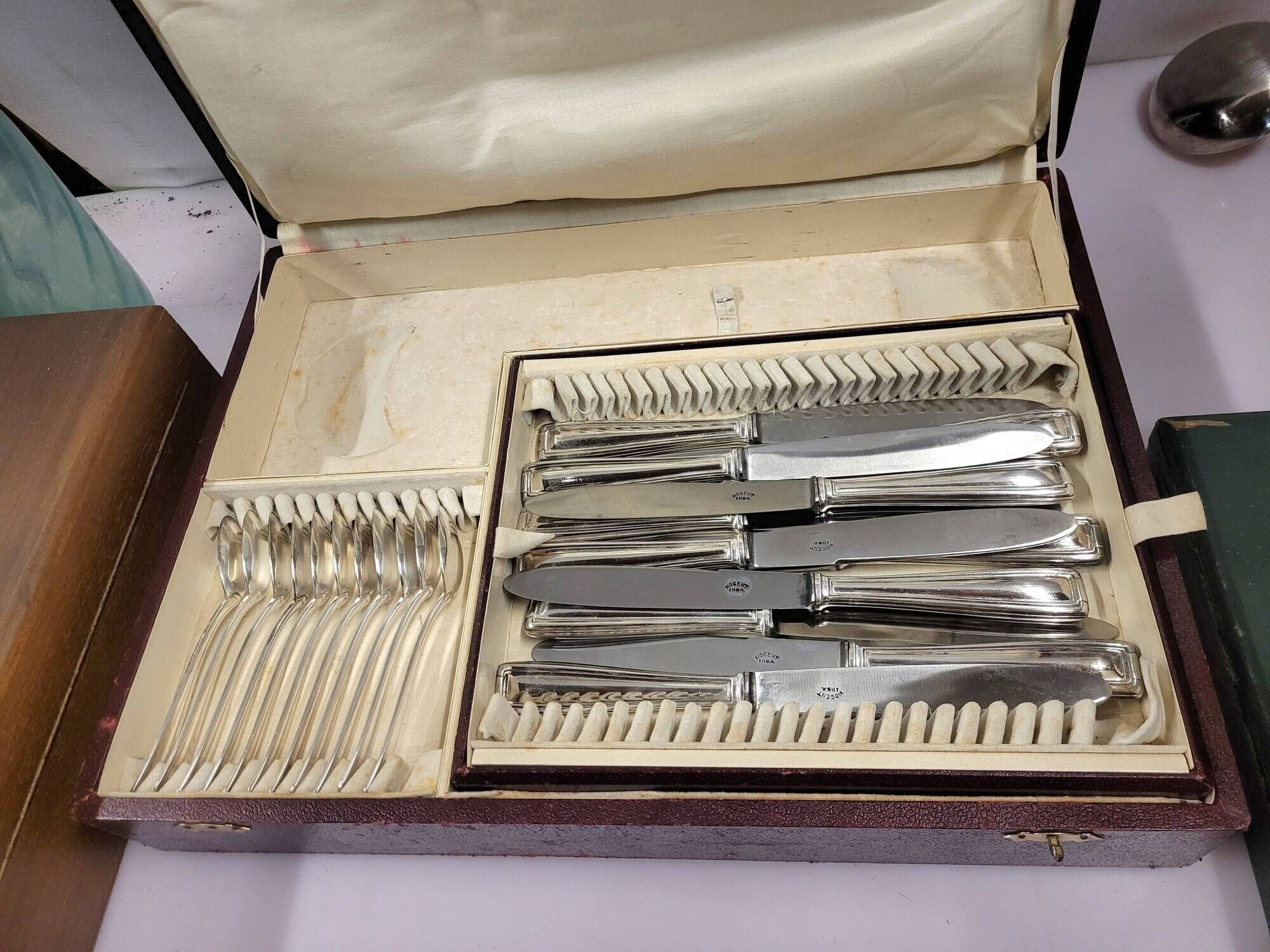 Silver plated cutlery set, Fionnet François, mid-20th century, 149 pieces with boxes