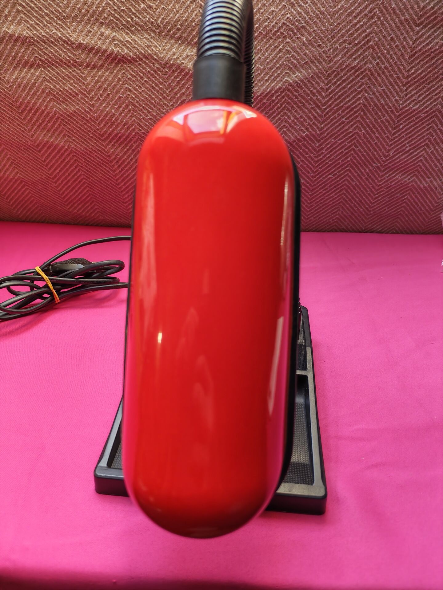Vintage red and black desk lamp organiser - Elite Products Hol