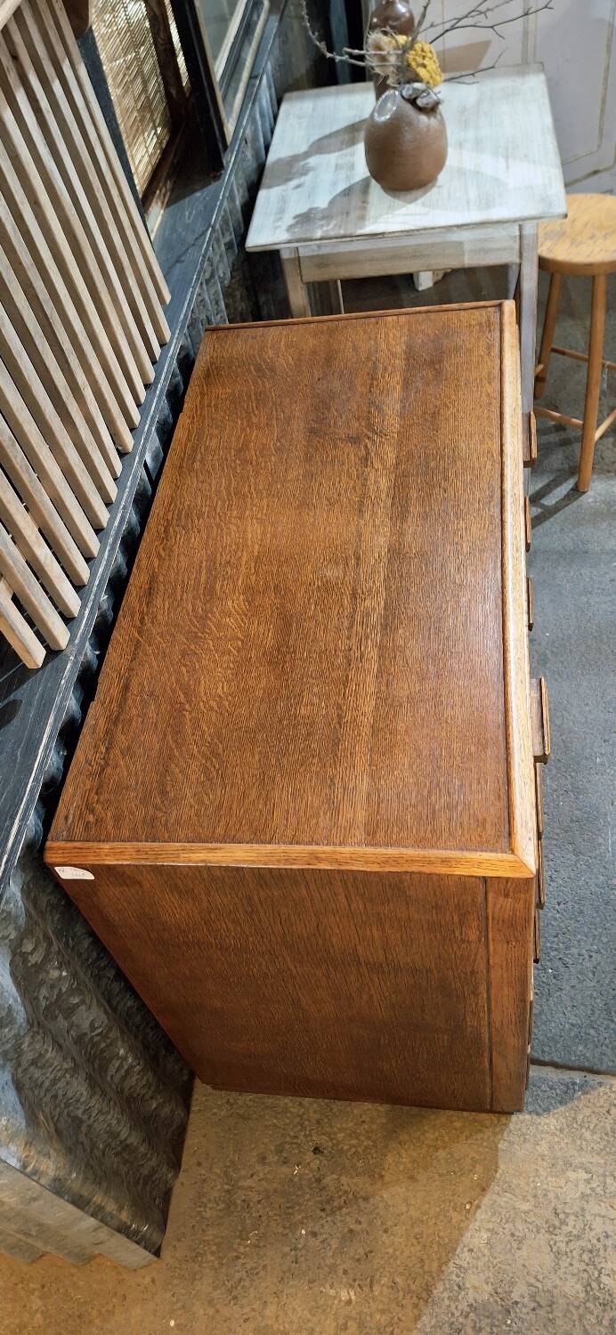 Vintage chest of drawers