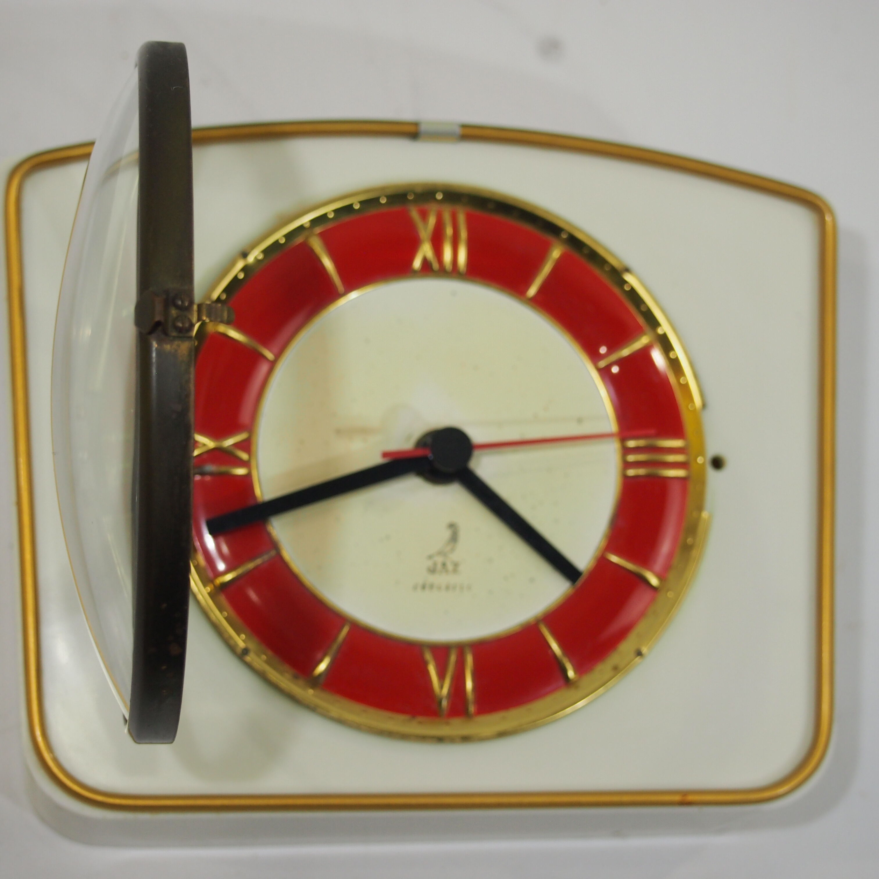 JAZ electric clock