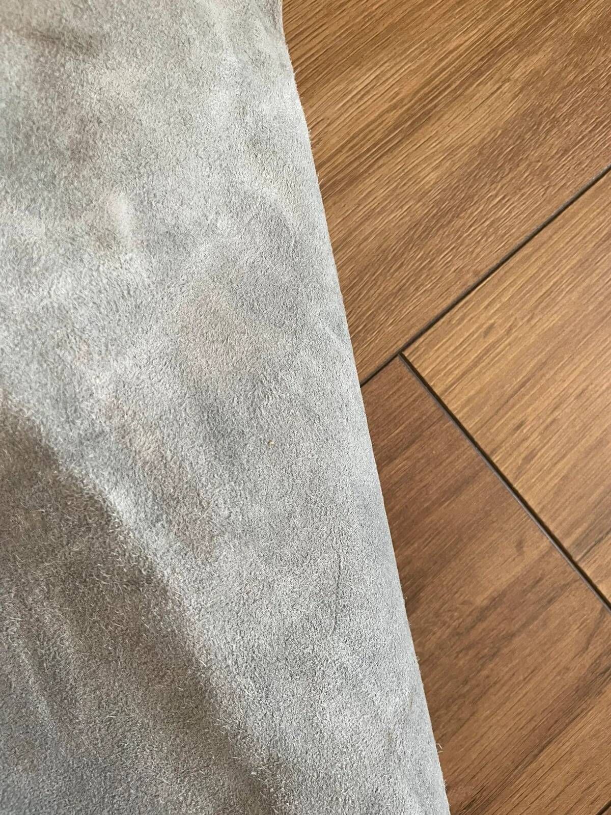 Genuine cowhide rug 1.9 x 1.9 m - Ref. 1