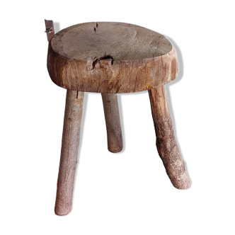 Ancien petit tabouret de campagne en bois brut -  piètement tripode