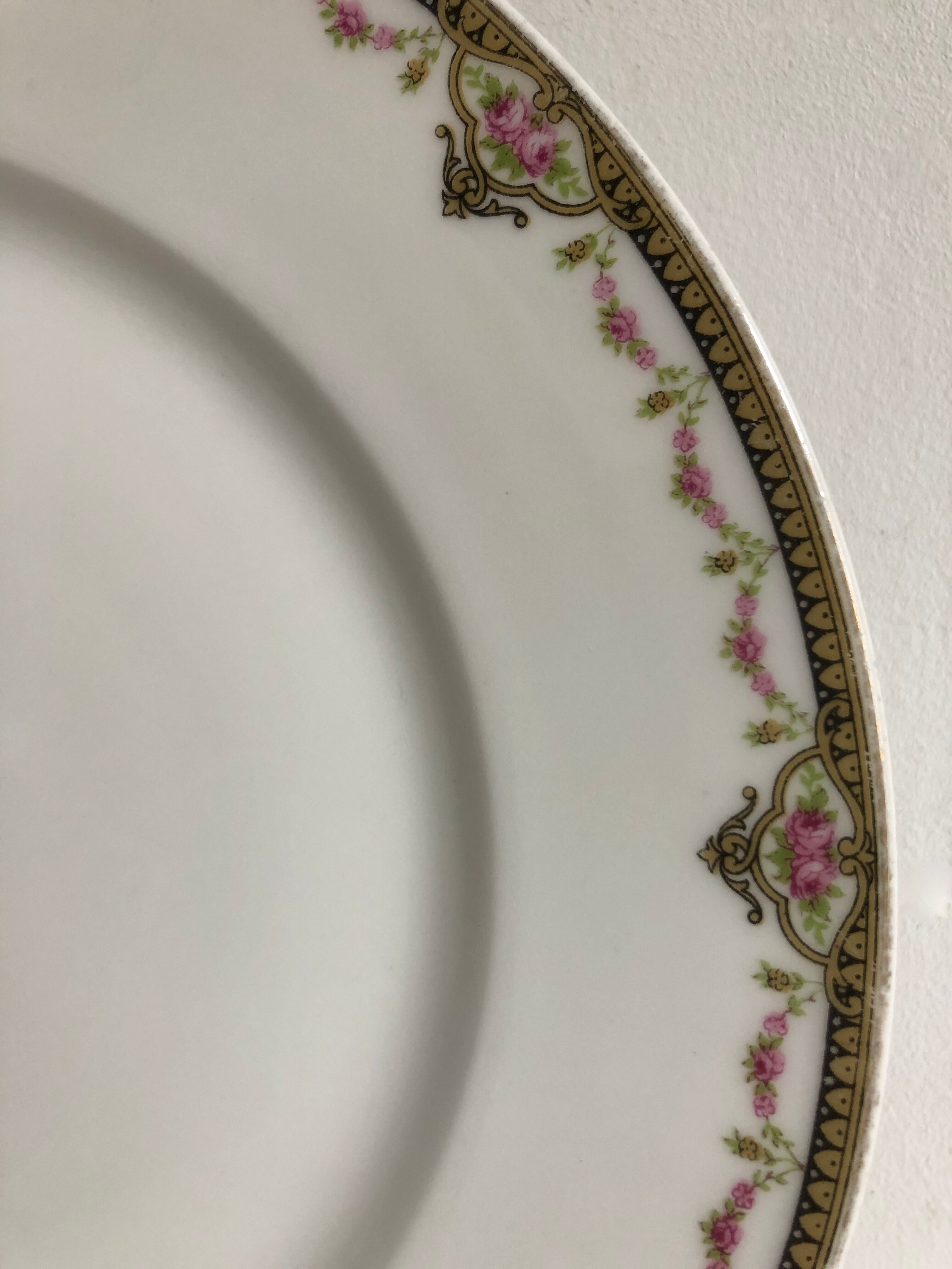 6 flat plates, Porcelaine de Limoges, WG et Cie
