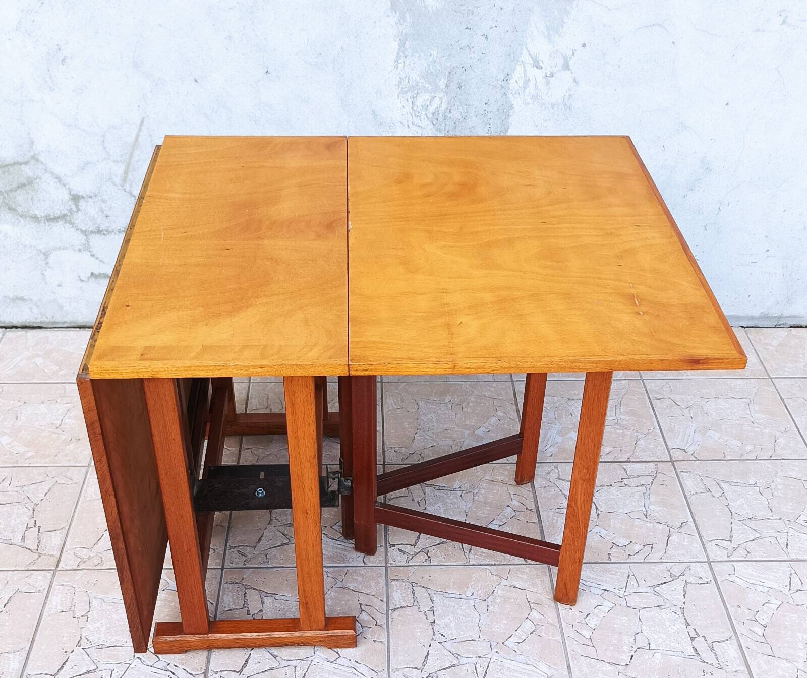 Folding table in beech from 1950