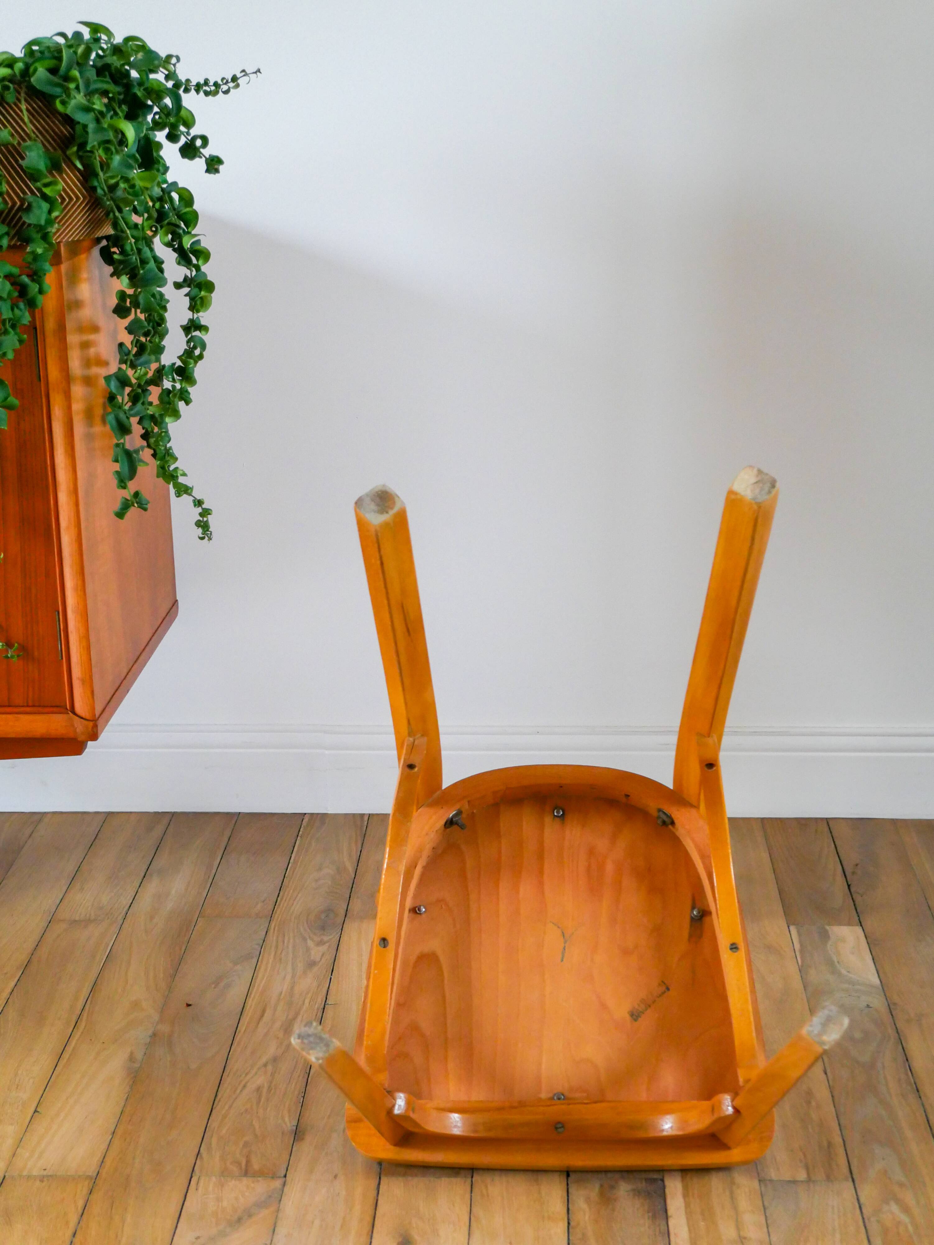 Baumann bistro chair in blond oak and red leatherette, 1950