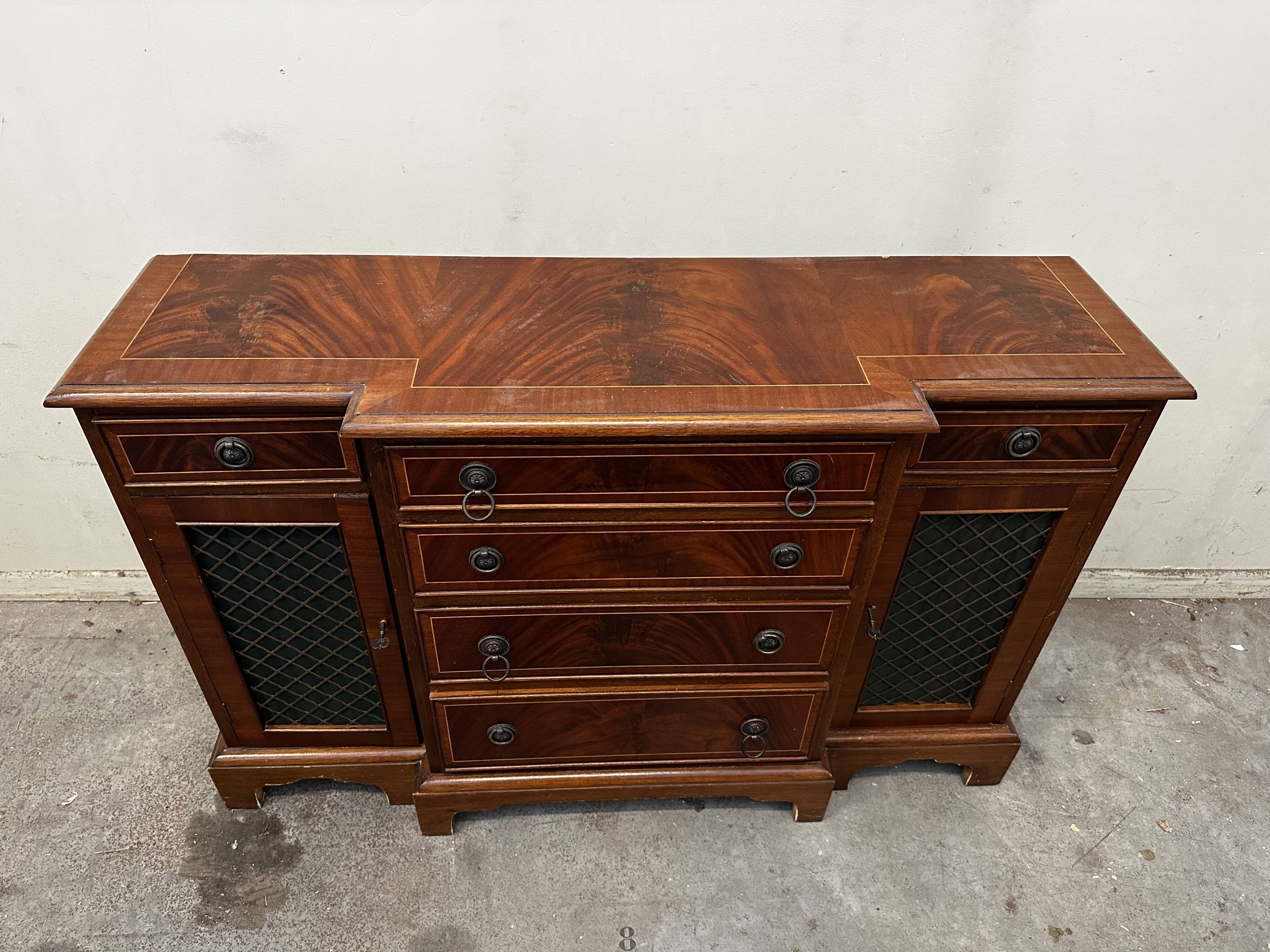 Buffet Anglais en acajou fin 19 e