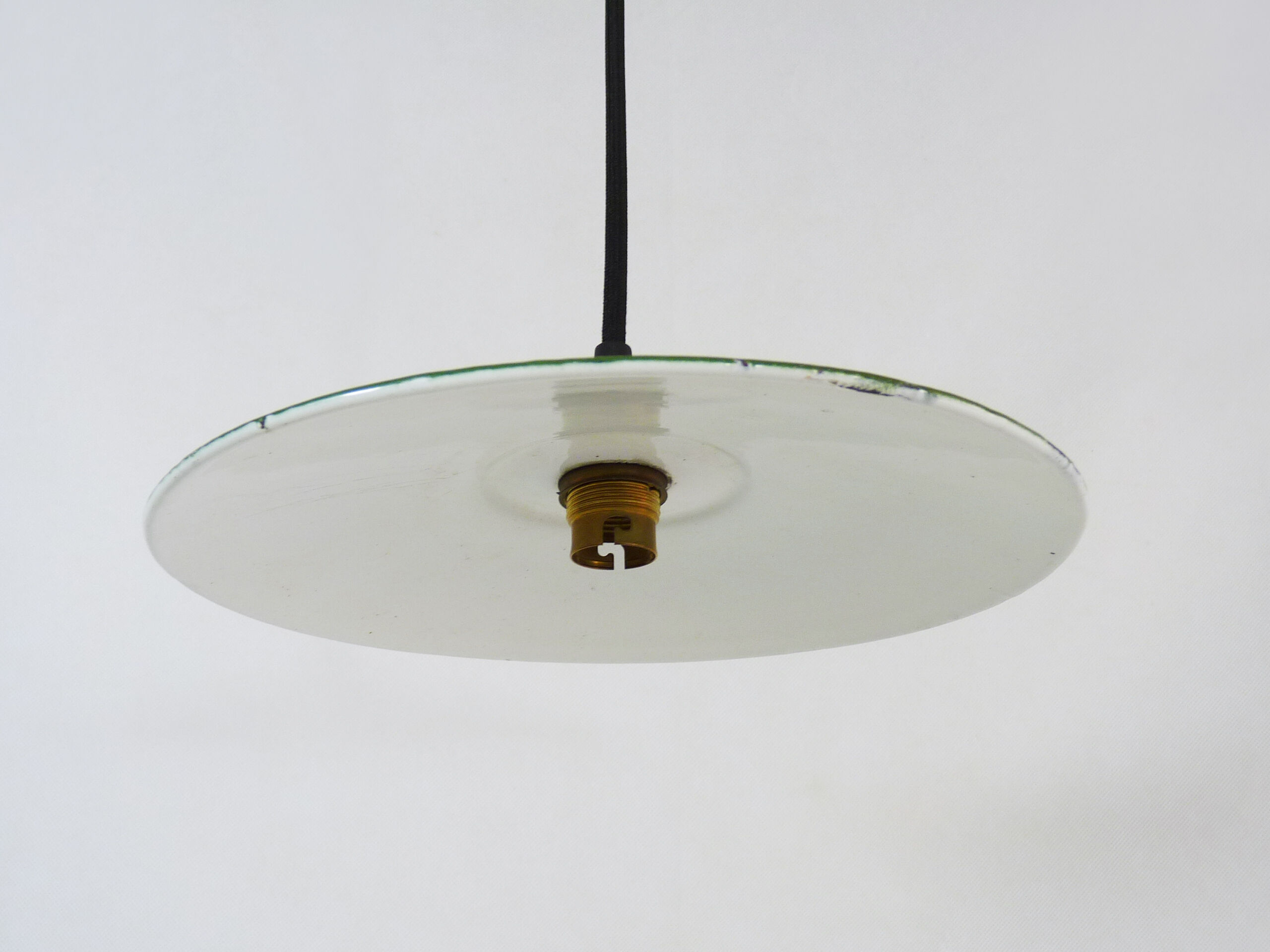 Suspension enamelled sheet plate old green plate, industrial. Year 50
