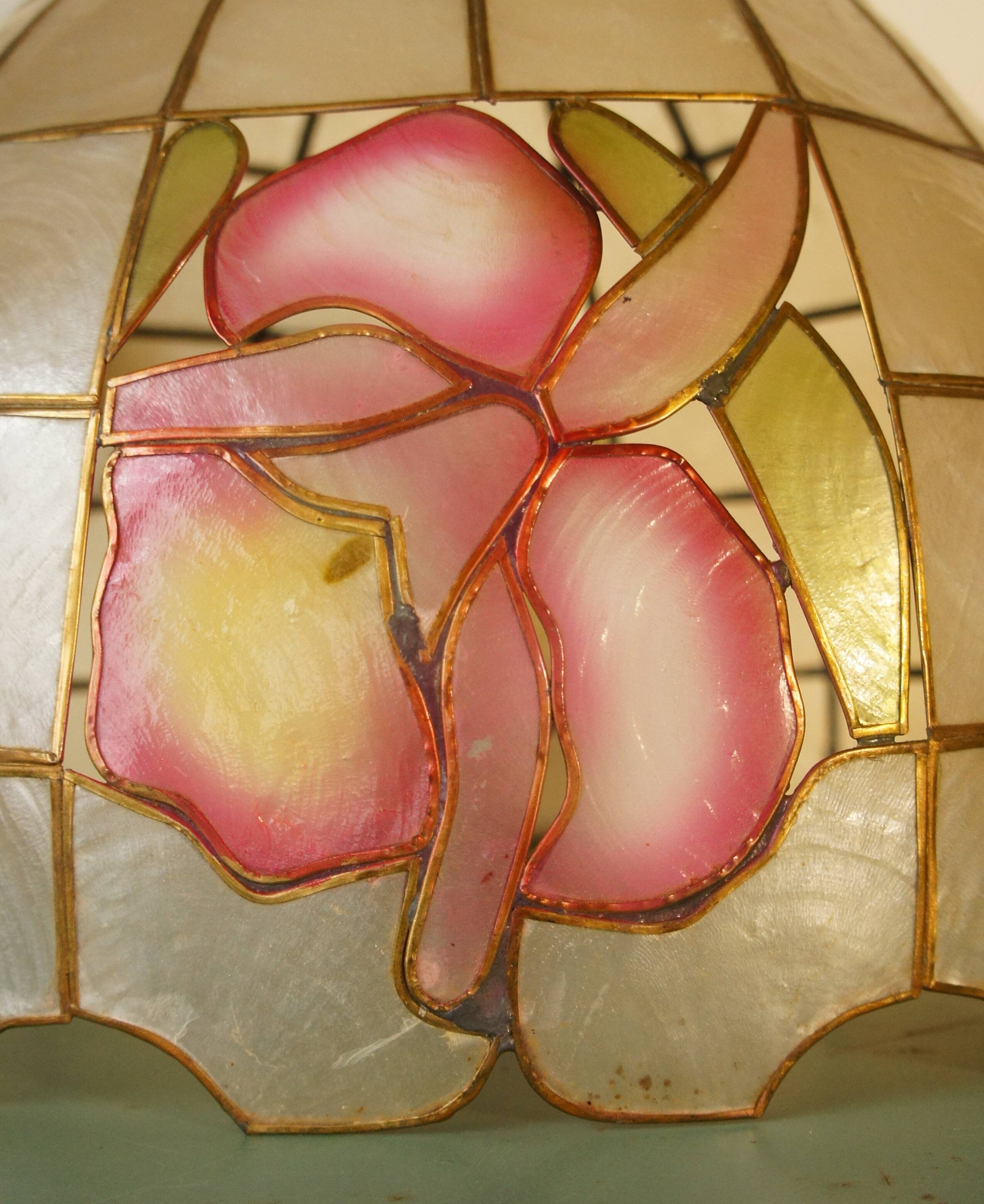 Mother-of-pearl suspension from Capiz & brass
