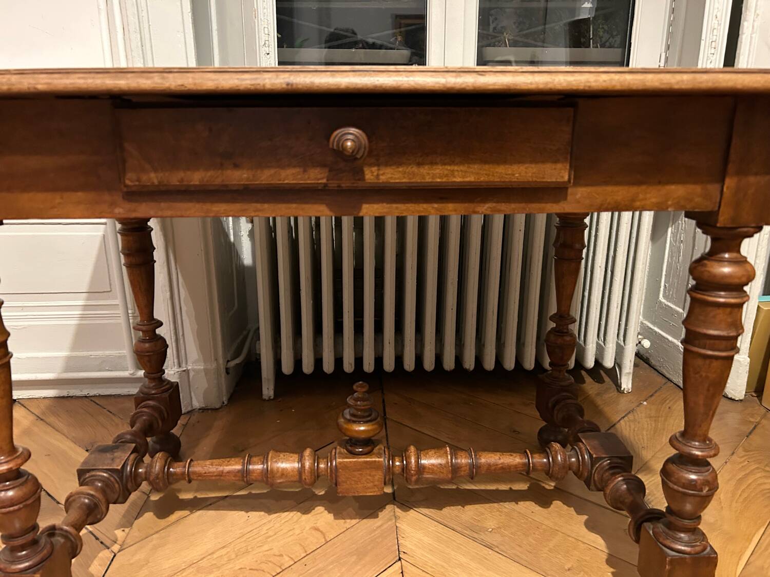 Bureau style Louis xiii / 100*65*h72/ bois