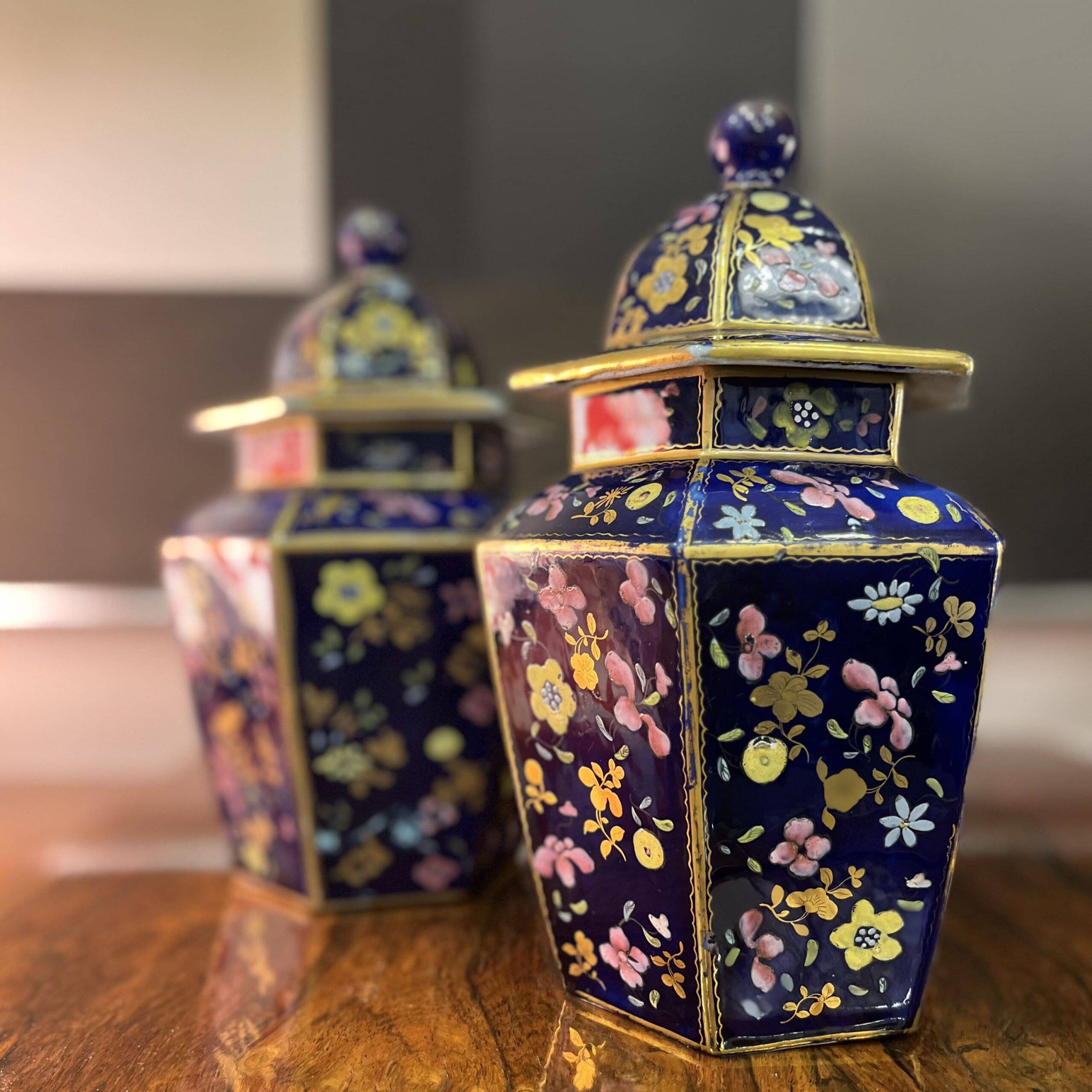 Paire de pots, faïence Ironstone, Mason’s Ashworth, vers 1820 – Angleterre