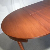 Scandinavian extendable round table Hans Olsen