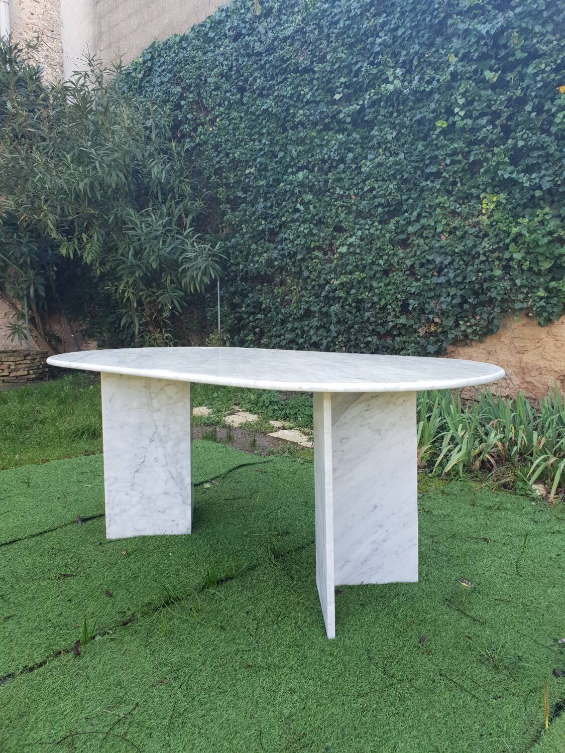 Marble dining table 1980