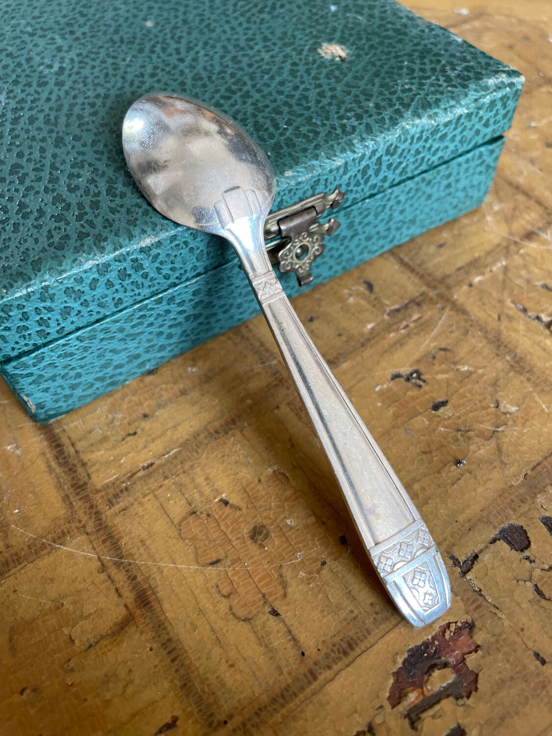 Ménagère set couverts en métal argenté 21 pièces