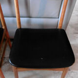 Table with two extensions and its 6 chairs scandinavian teak of the 1970s