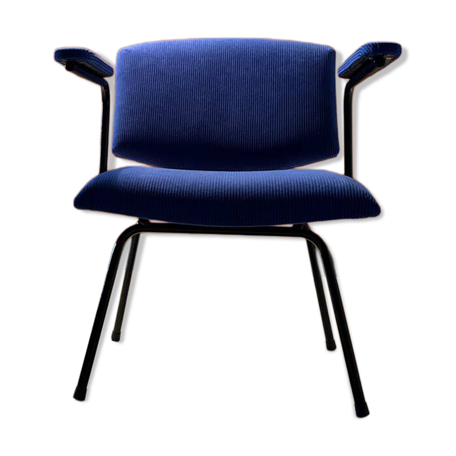 Fauteuil vintage entièrement rénové ,vers 1950
