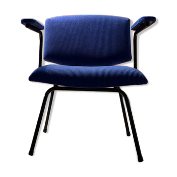 Fully renovated vintage armchair, around 1950.