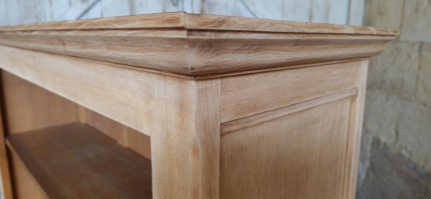 Open bookcase in chene