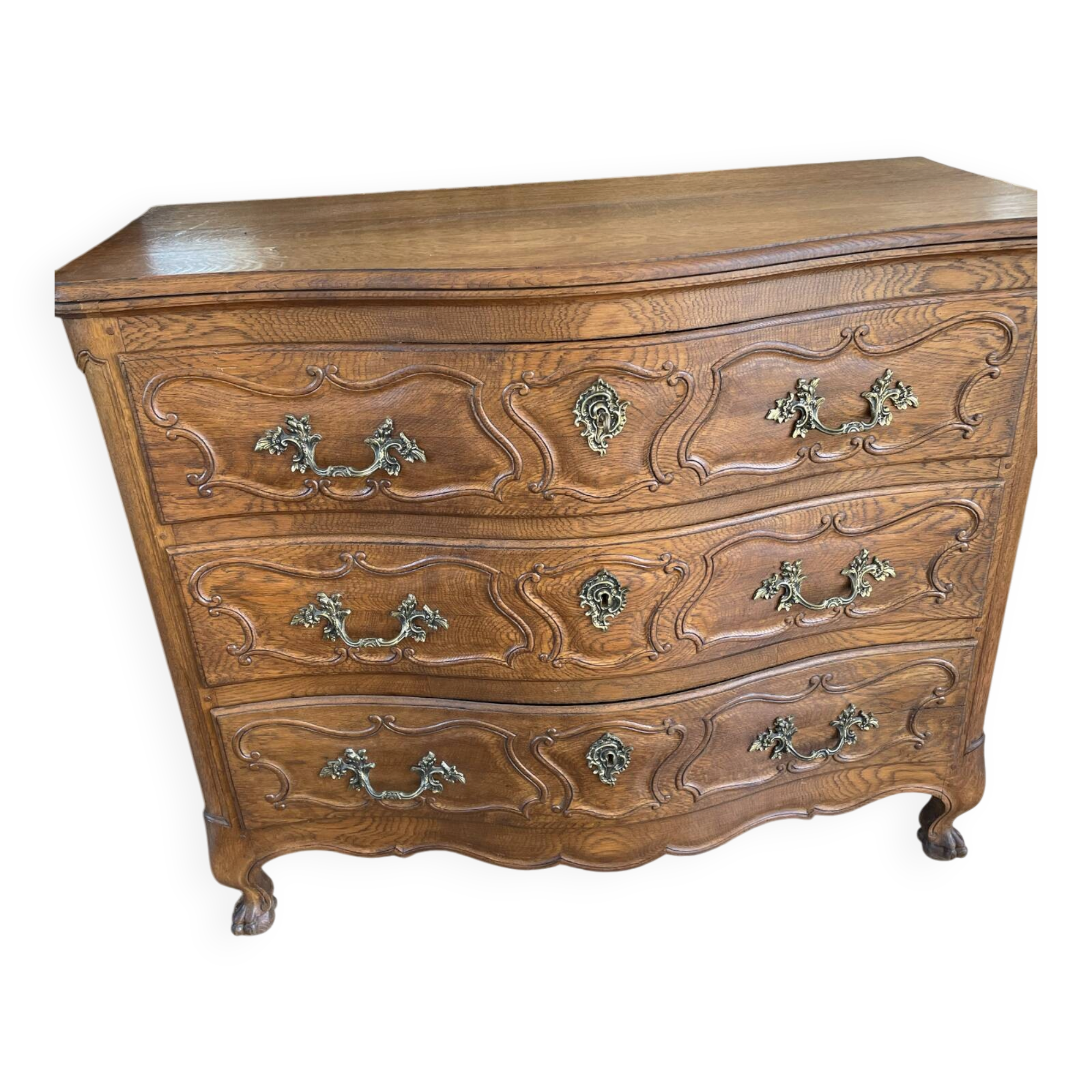 Curved chest of drawers