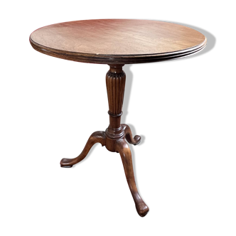English pedestal table