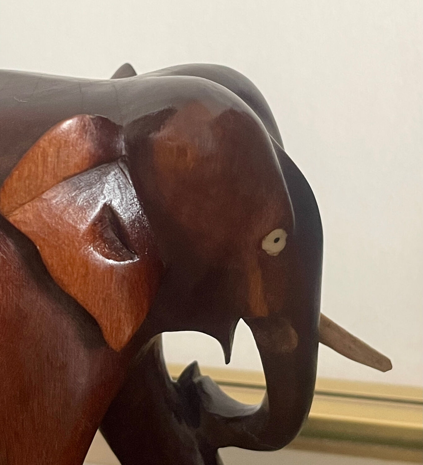 Elephant bookends